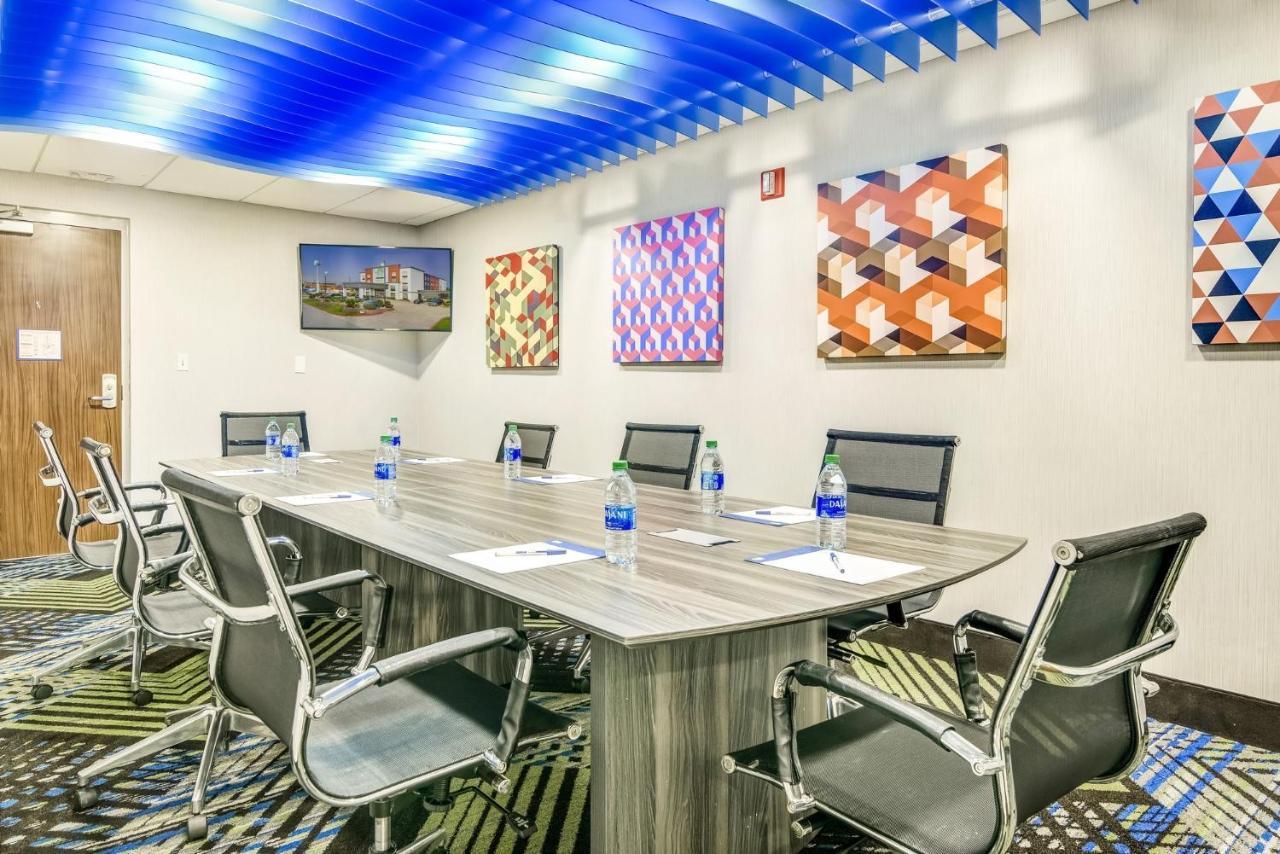 Holiday Inn Express & Suites Longview North By Ihg Bagian luar foto