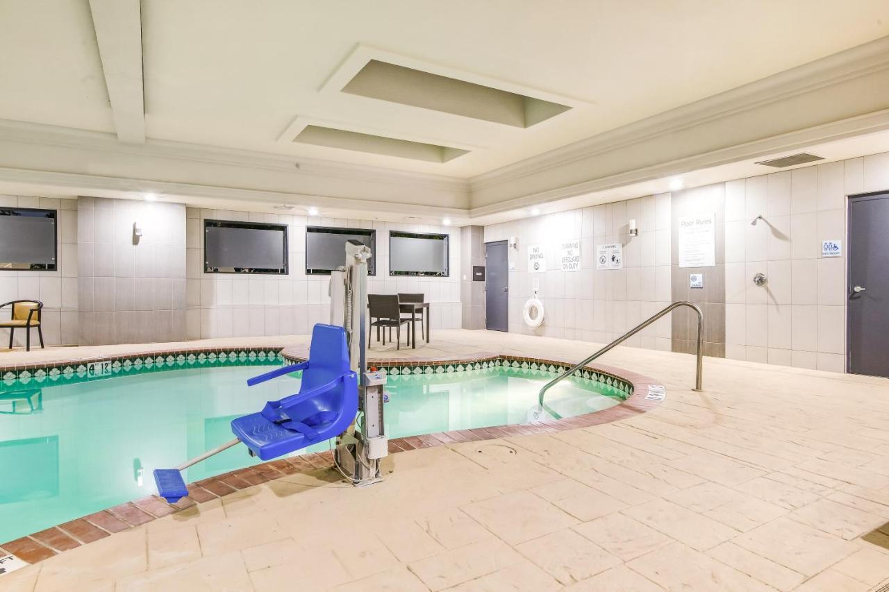 Holiday Inn Express & Suites Longview North By Ihg Bagian luar foto