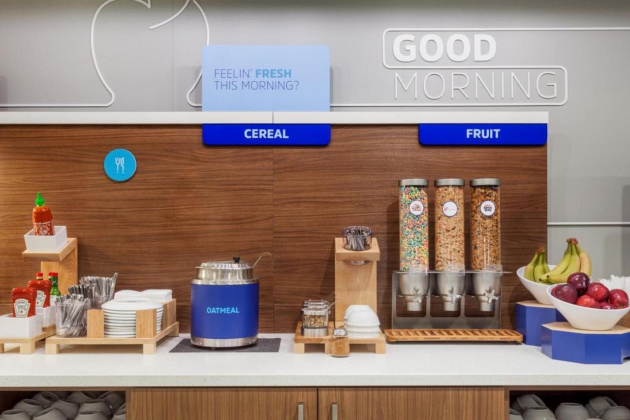 Holiday Inn Express & Suites Longview North By Ihg Bagian luar foto