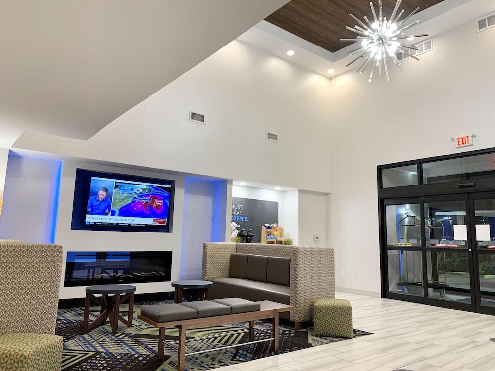 Holiday Inn Express & Suites Longview North By Ihg Bagian luar foto